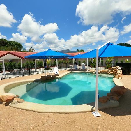 טאונסביל Monte Carlo Motor Inn מראה חיצוני תמונה