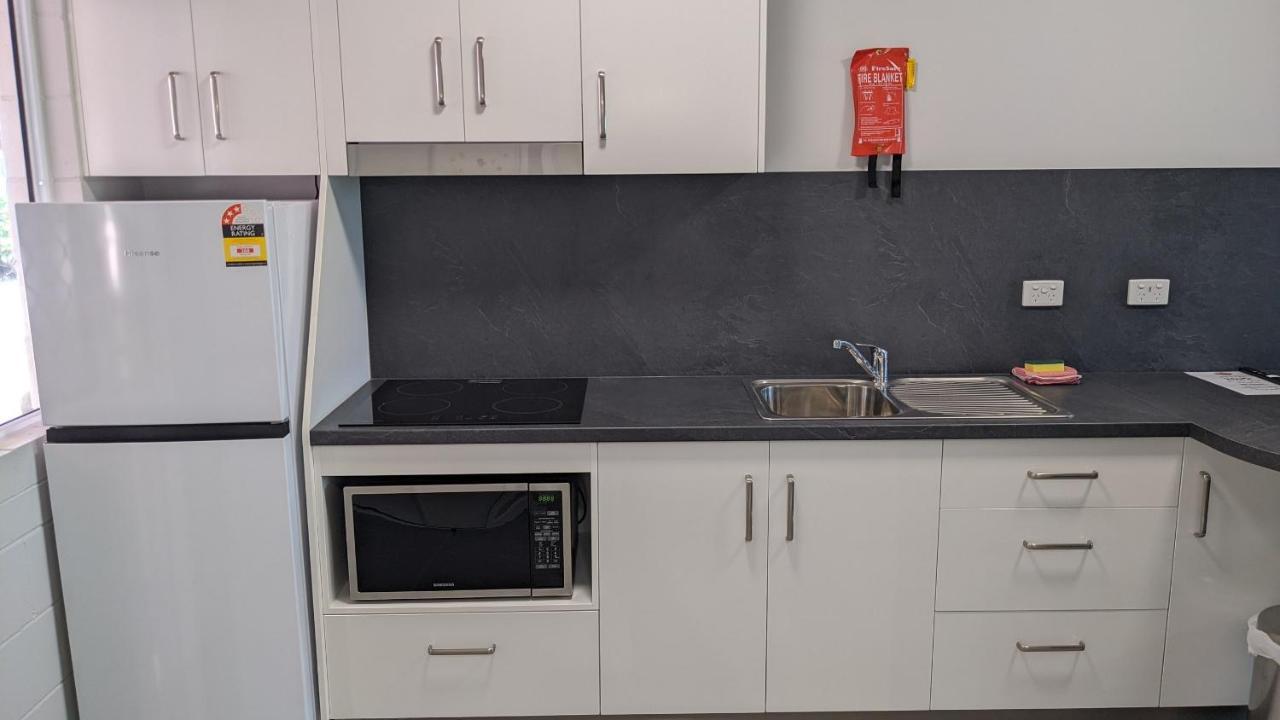 טאונסביל Monte Carlo Motor Inn מראה חיצוני תמונה