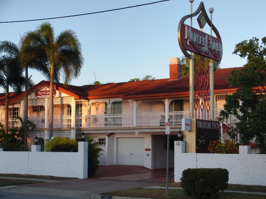 טאונסביל Monte Carlo Motor Inn מראה חיצוני תמונה